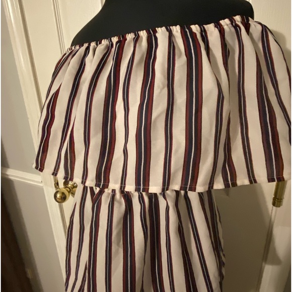 Blouse, off shoulder - Picture 2 of 4